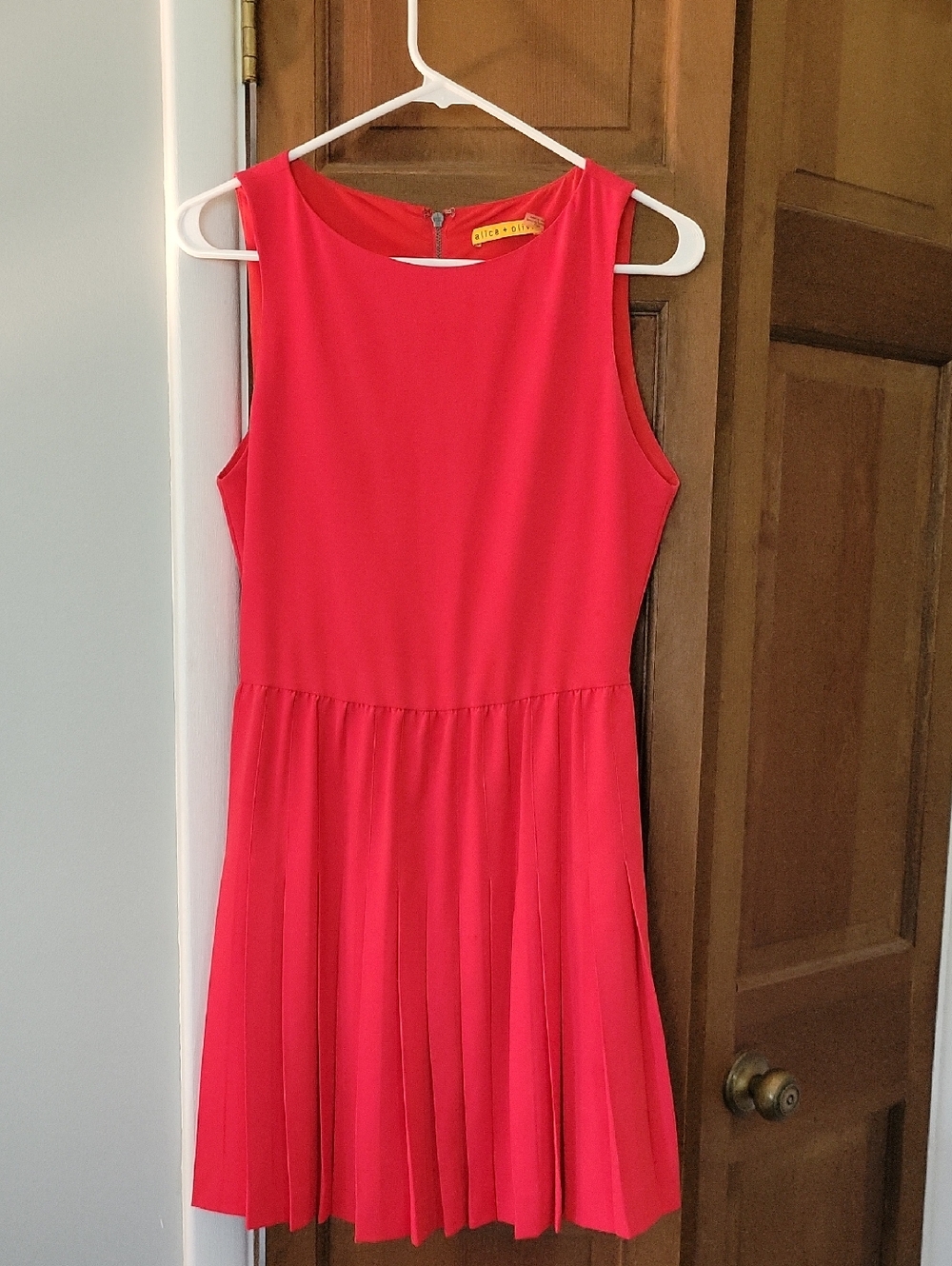 Bright Red Sleeveless Pleated Dress Alice + Olivia XS